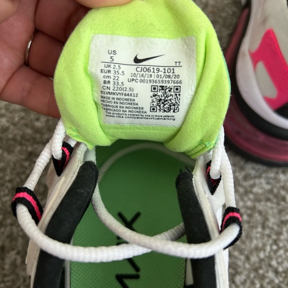 Nike Air Max 270 React - Picture 4 of 5